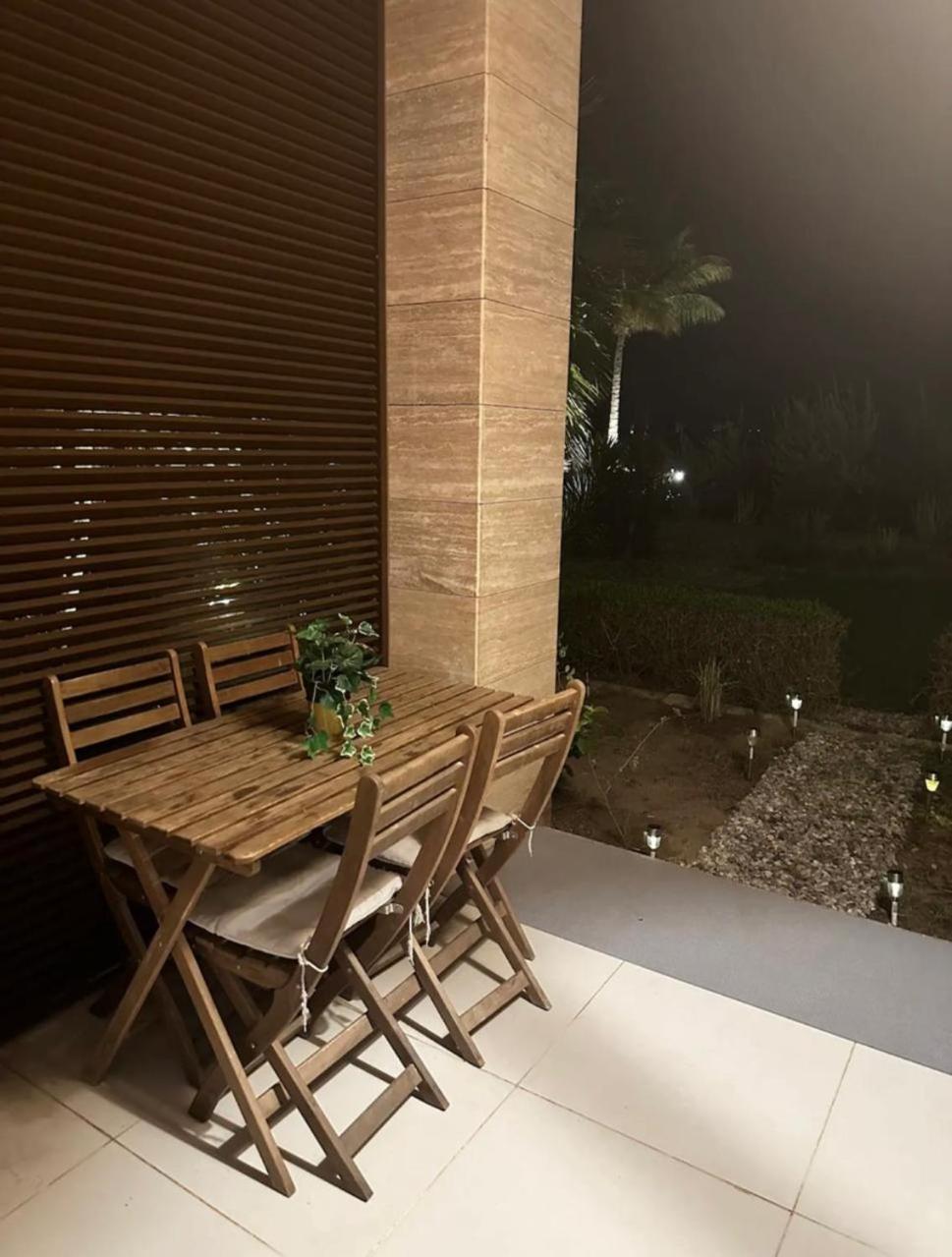 Away From Sifa Appartement *