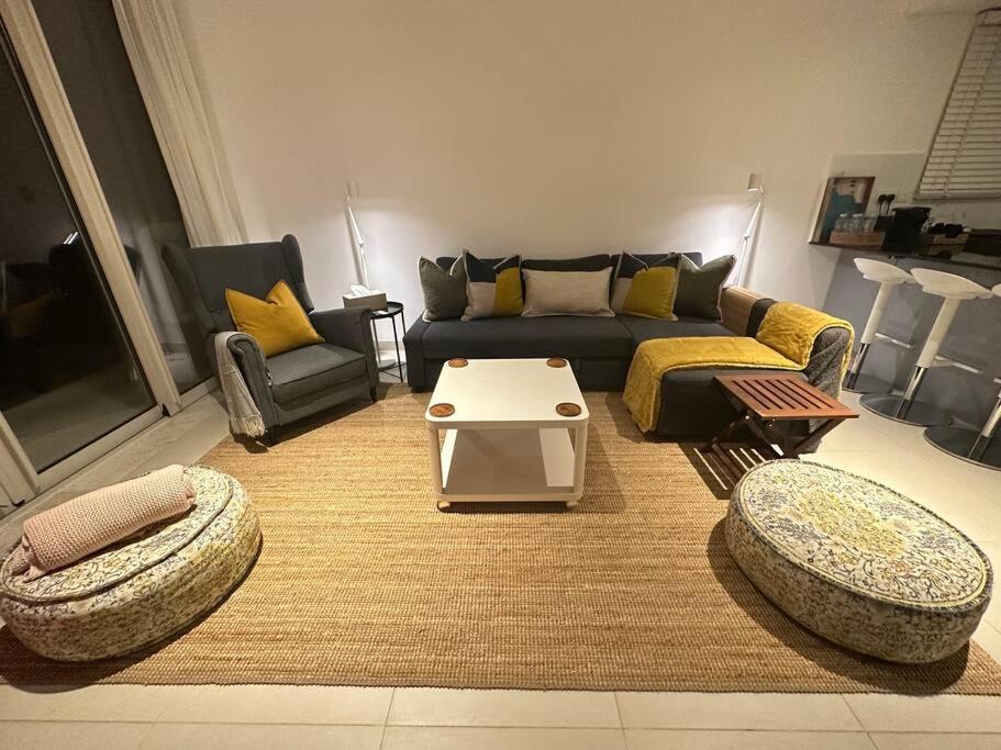 Away From Sifa Appartement